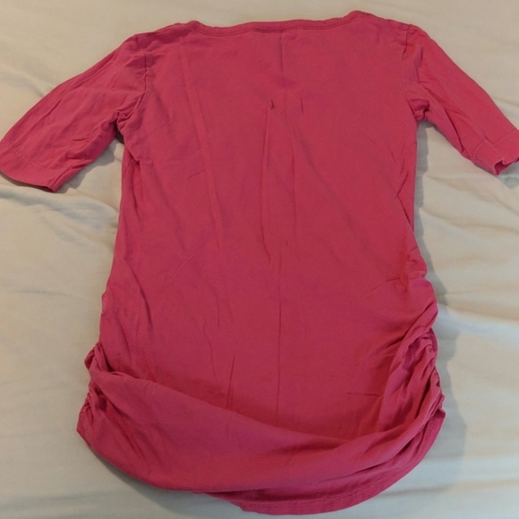 Bright pink top - Picture 3 of 3